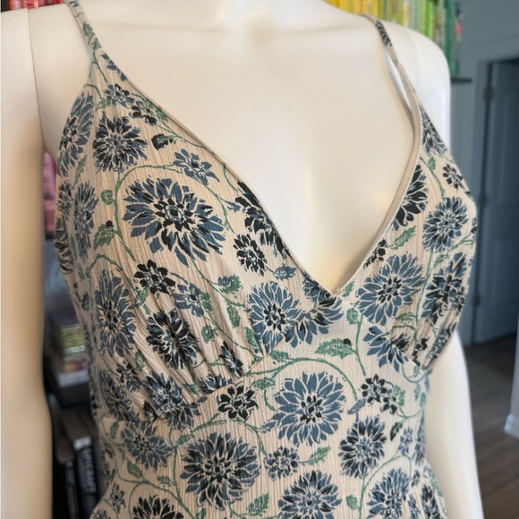 Japan Tie Back Floral Print Sleeveless Midi Dress - Picture 4 of 9